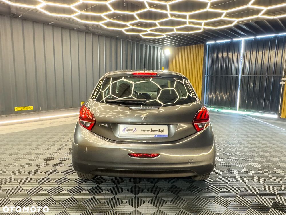 Peugeot 208 1.2 PureTech Allure - 11