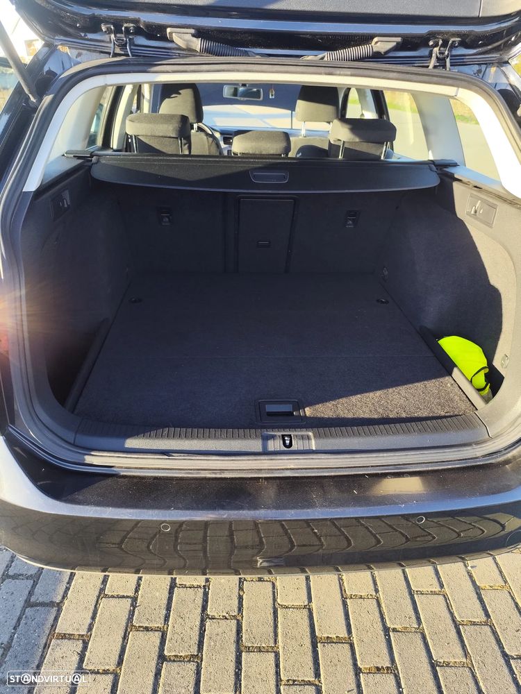 VW Golf Variant 1.6 TDi Confortline - 12