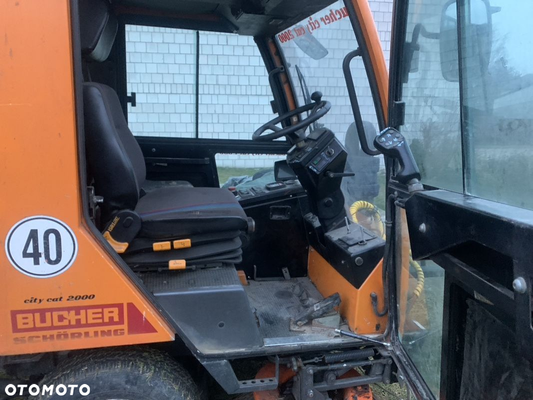 Kubota Bucher Guyer City Cat CC 2000 - 12