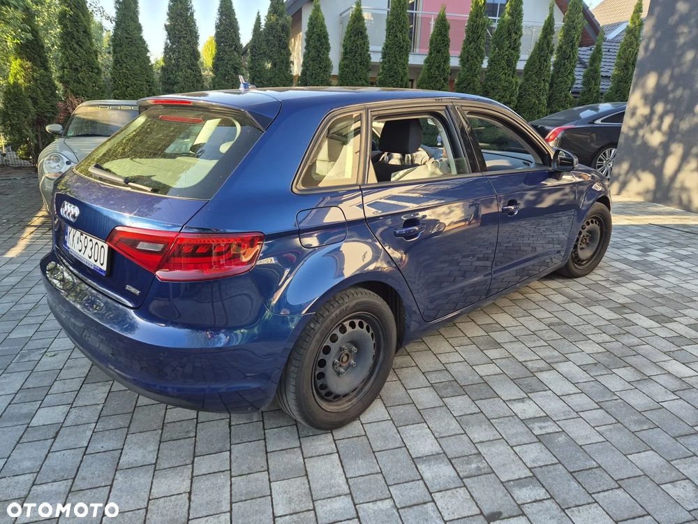 Audi A3 Sportback - 15