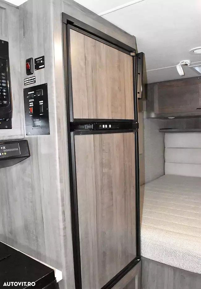 Ford E350 - 12