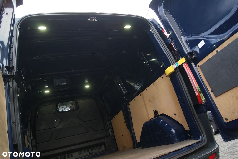 Ford Transit Custom - 15