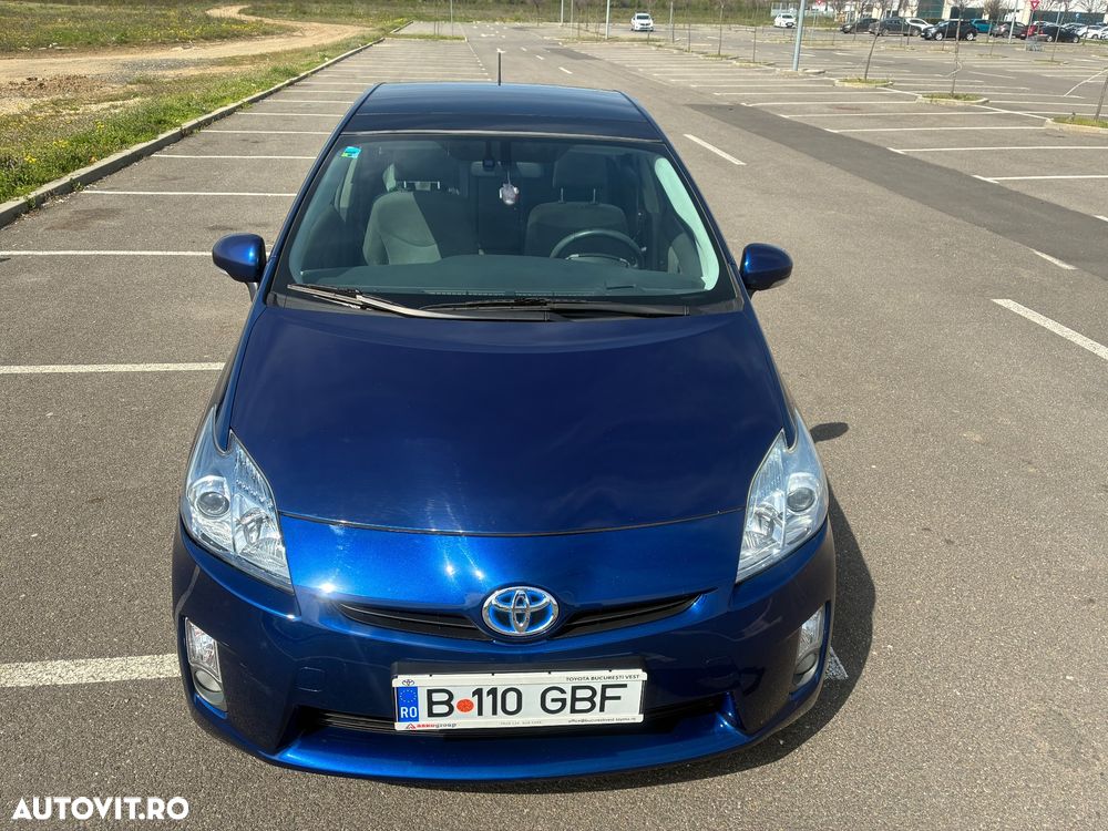 Toyota Prius (Hybrid) Sol Plus - 14