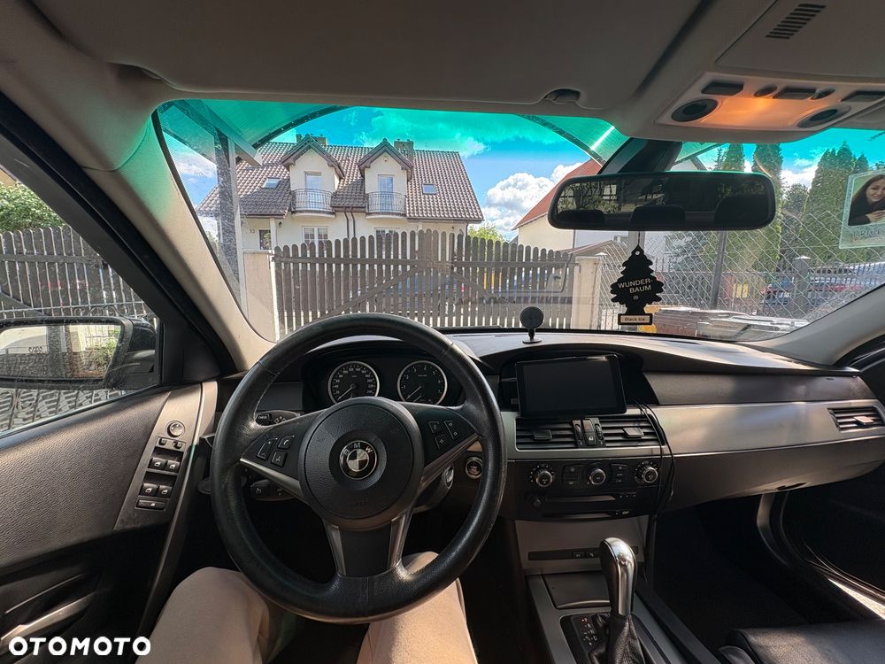BMW Seria 5 525i - 12