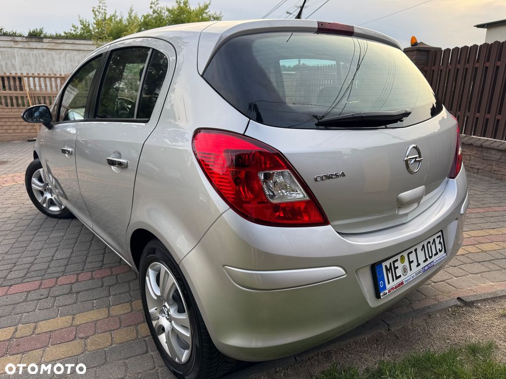 Opel Corsa 1.2 16V Enjoy - 4