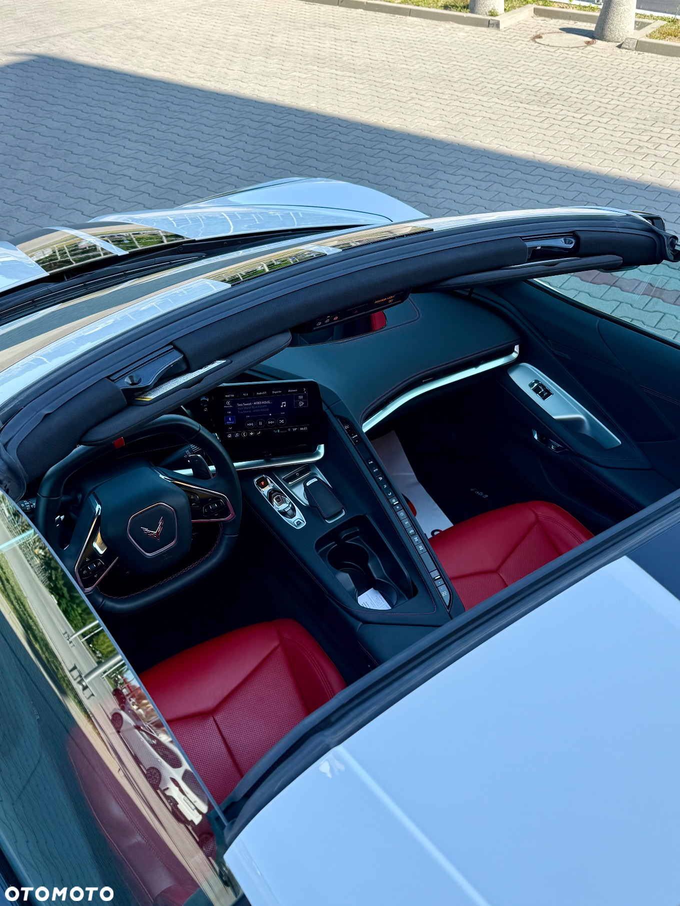 Chevrolet Corvette - 9