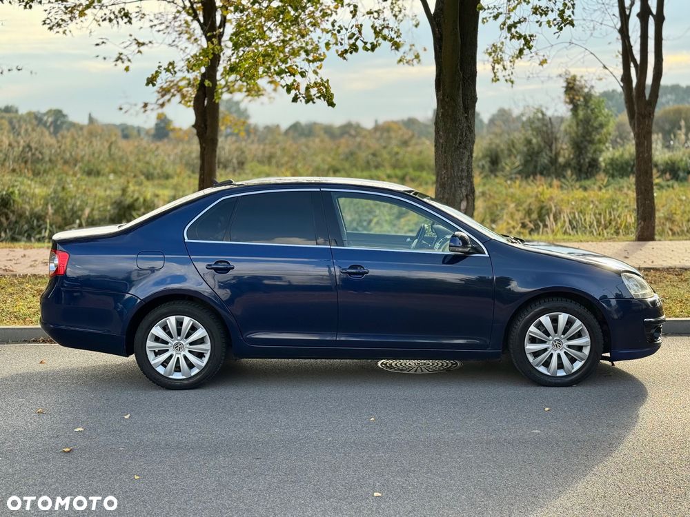 Volkswagen Jetta 2.5 - 5