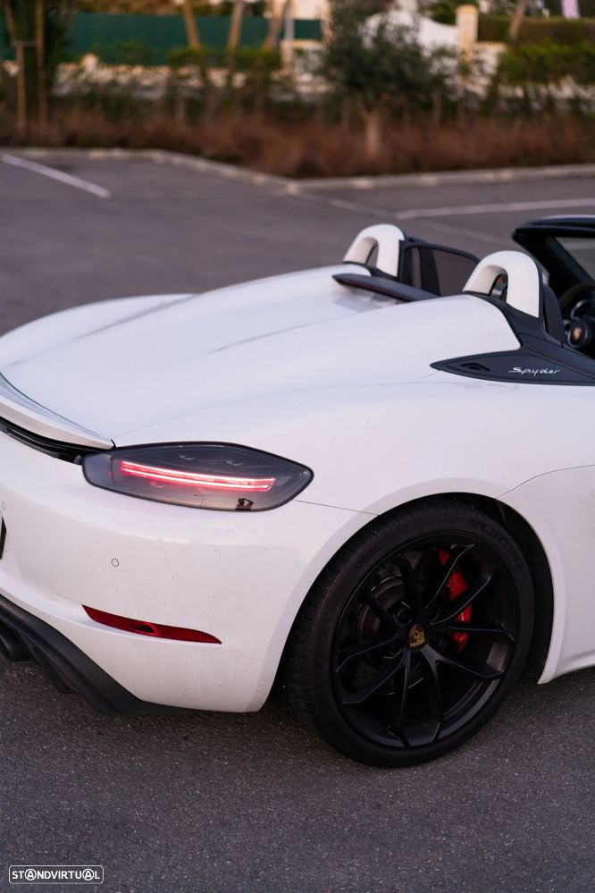 Porsche 718 Spyder Standard - 10
