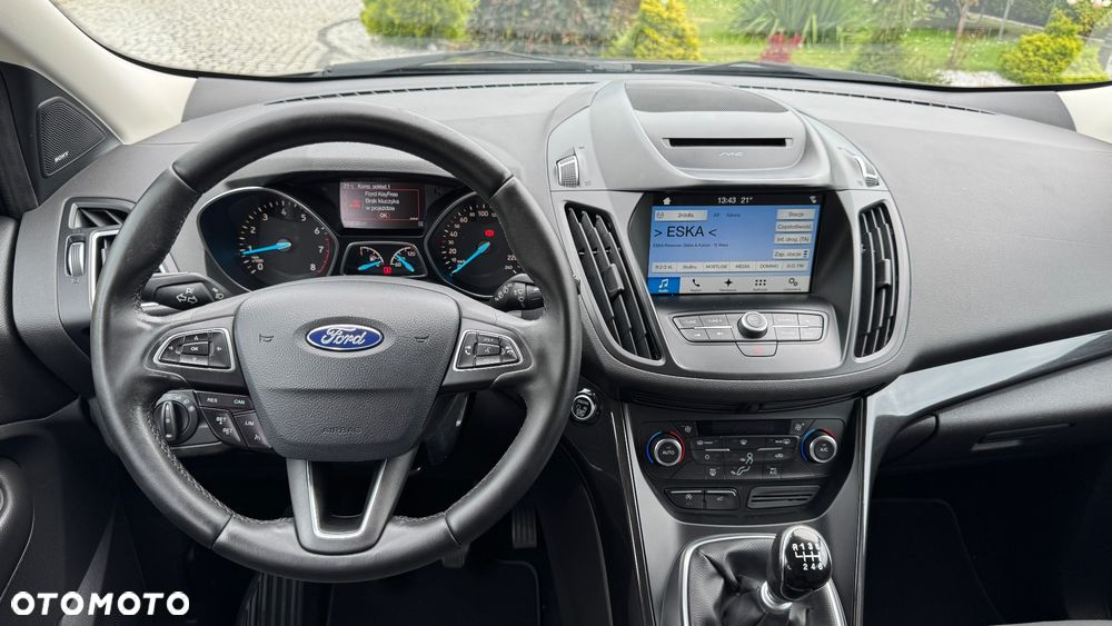 Ford Kuga - 27