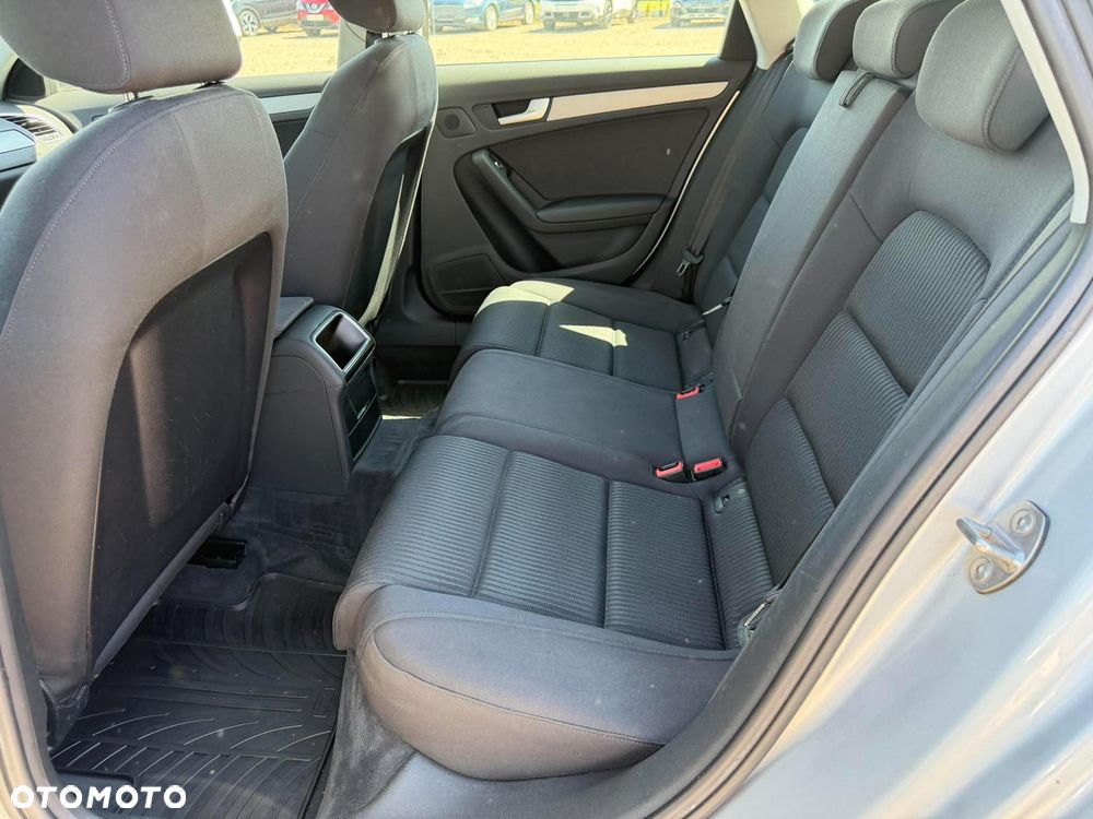 Audi A4 Avant 2.0 TDI DPF Ambiente - 11