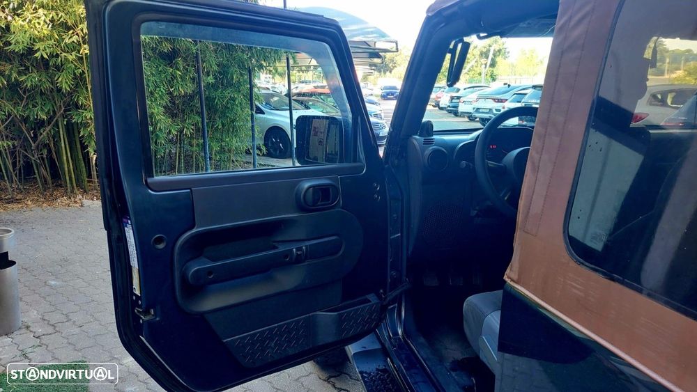 Jeep Wrangler 2.8 CRD DPF Sport - 7