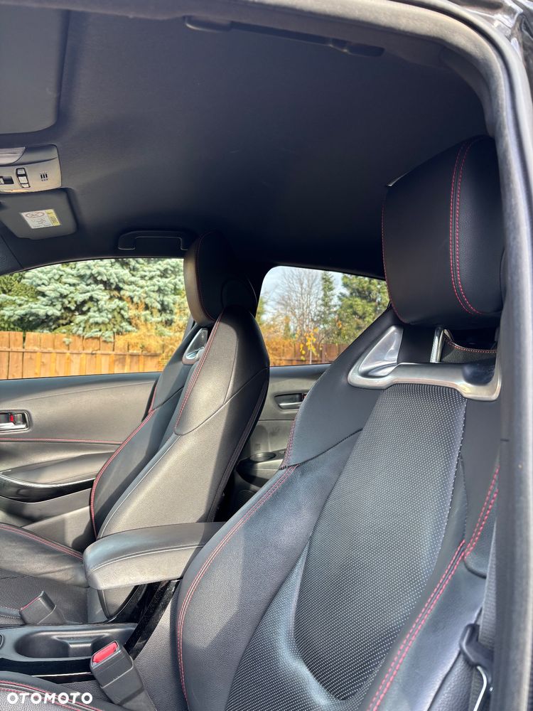 Toyota Corolla 2.0 Hybrid GR Sport - 19