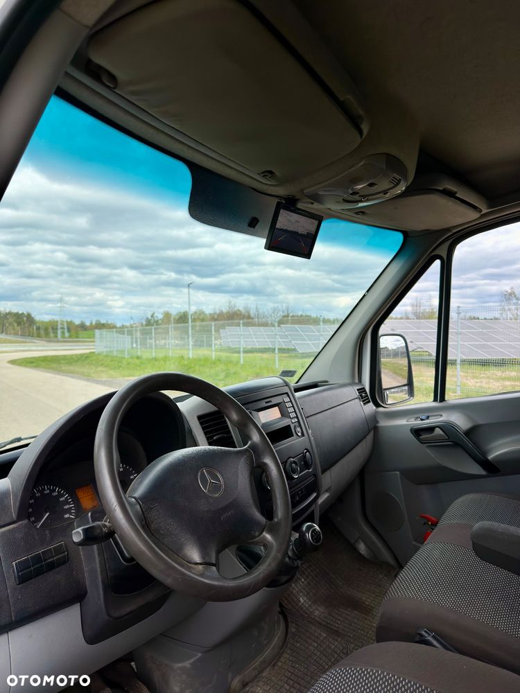 Mercedes-Benz Sprinter - 8