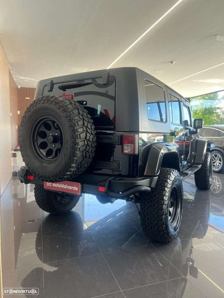 Jeep Wrangler Unlimited 2.8 CRD DPF Sport - 7