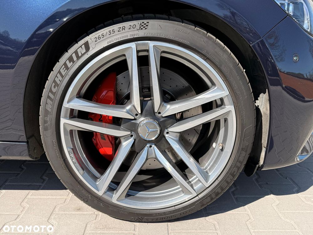 Mercedes-Benz Klasa E AMG 63 S 4Matic+ 9G-TRONIC - 32