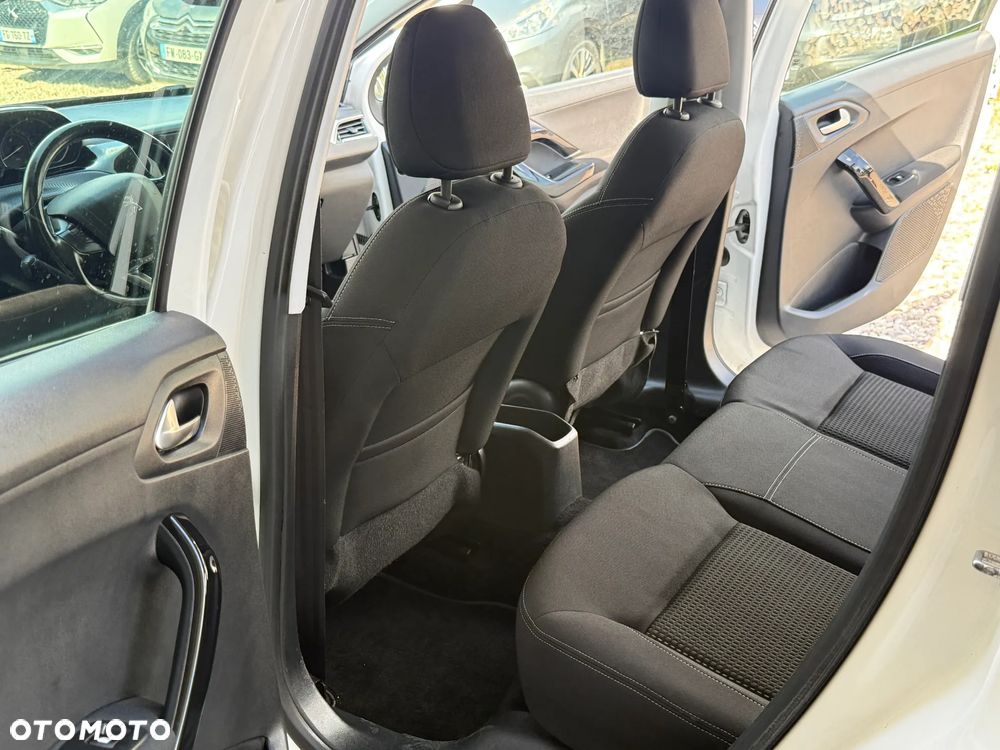 Peugeot 208 PureTech 110 Stop & Start EAT6 Allure - 7