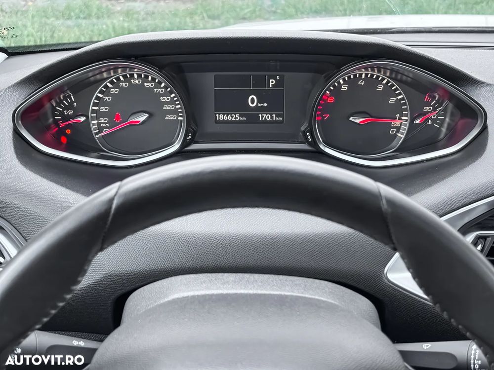 Peugeot 308 - 12