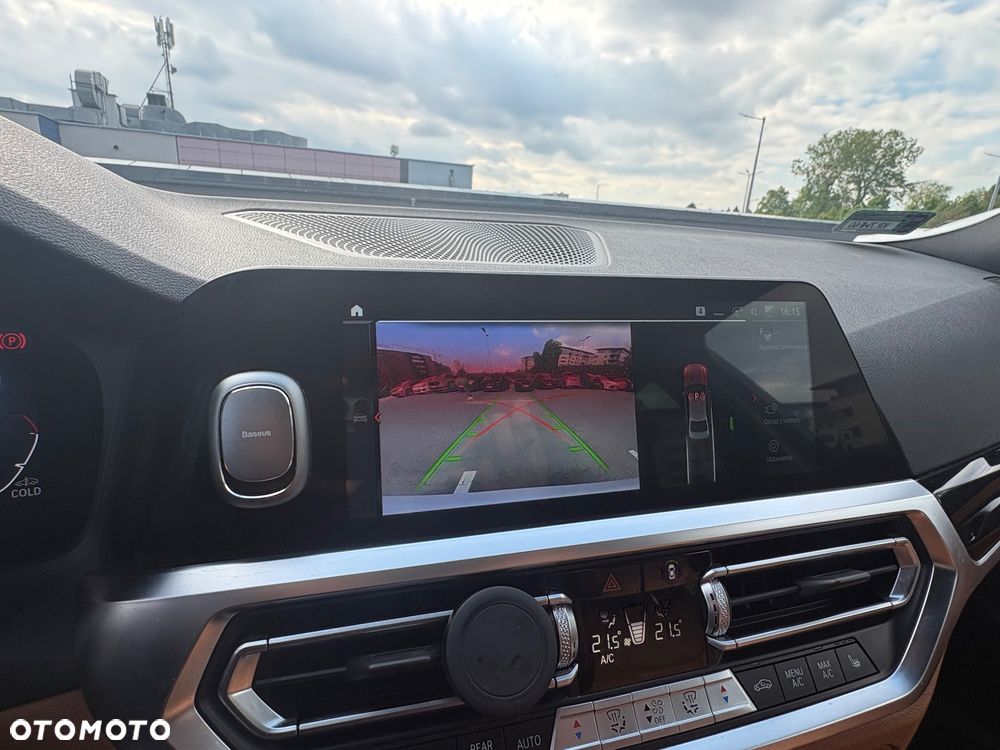 BMW Seria 3 320d xDrive - 14