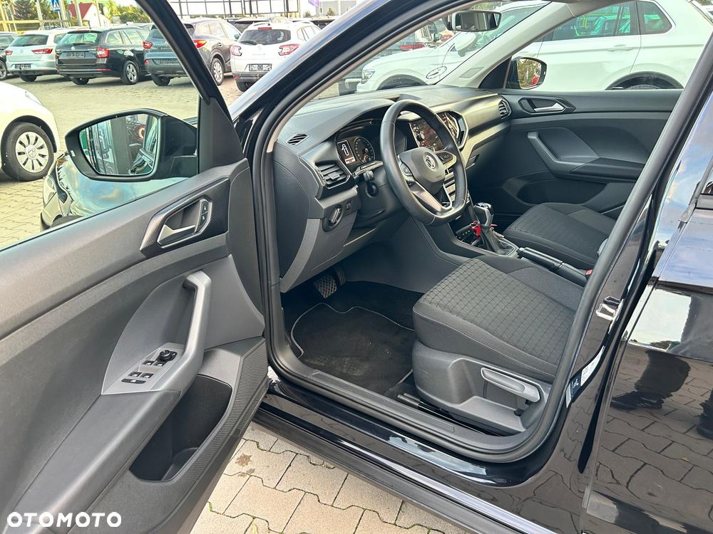 Volkswagen T-Cross - 19