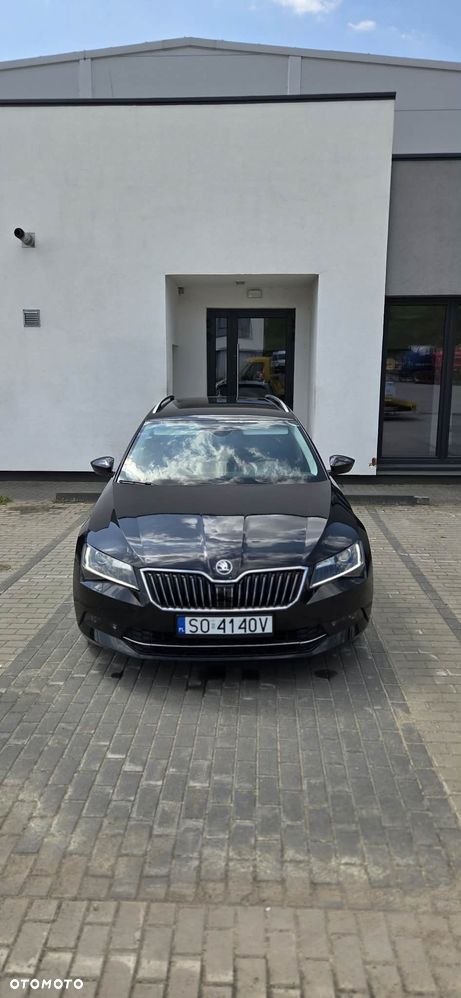 Skoda Superb 2.0 TDI Active DSG - 4
