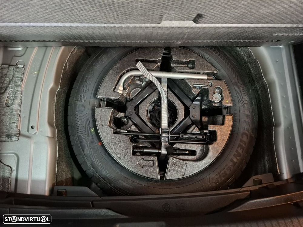 VW Polo 1.0 TSI Urban - 24