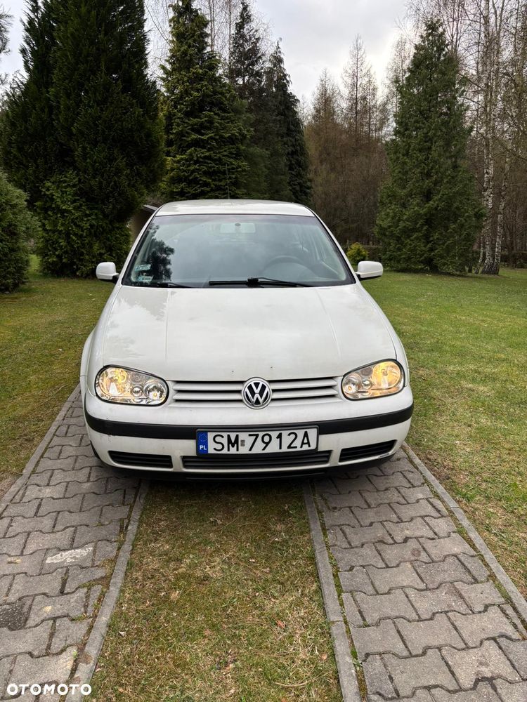 Volkswagen Golf 1.4 Basis - 1