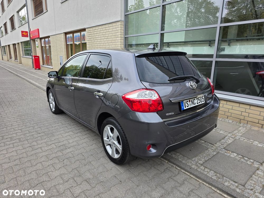 Toyota Auris - 5