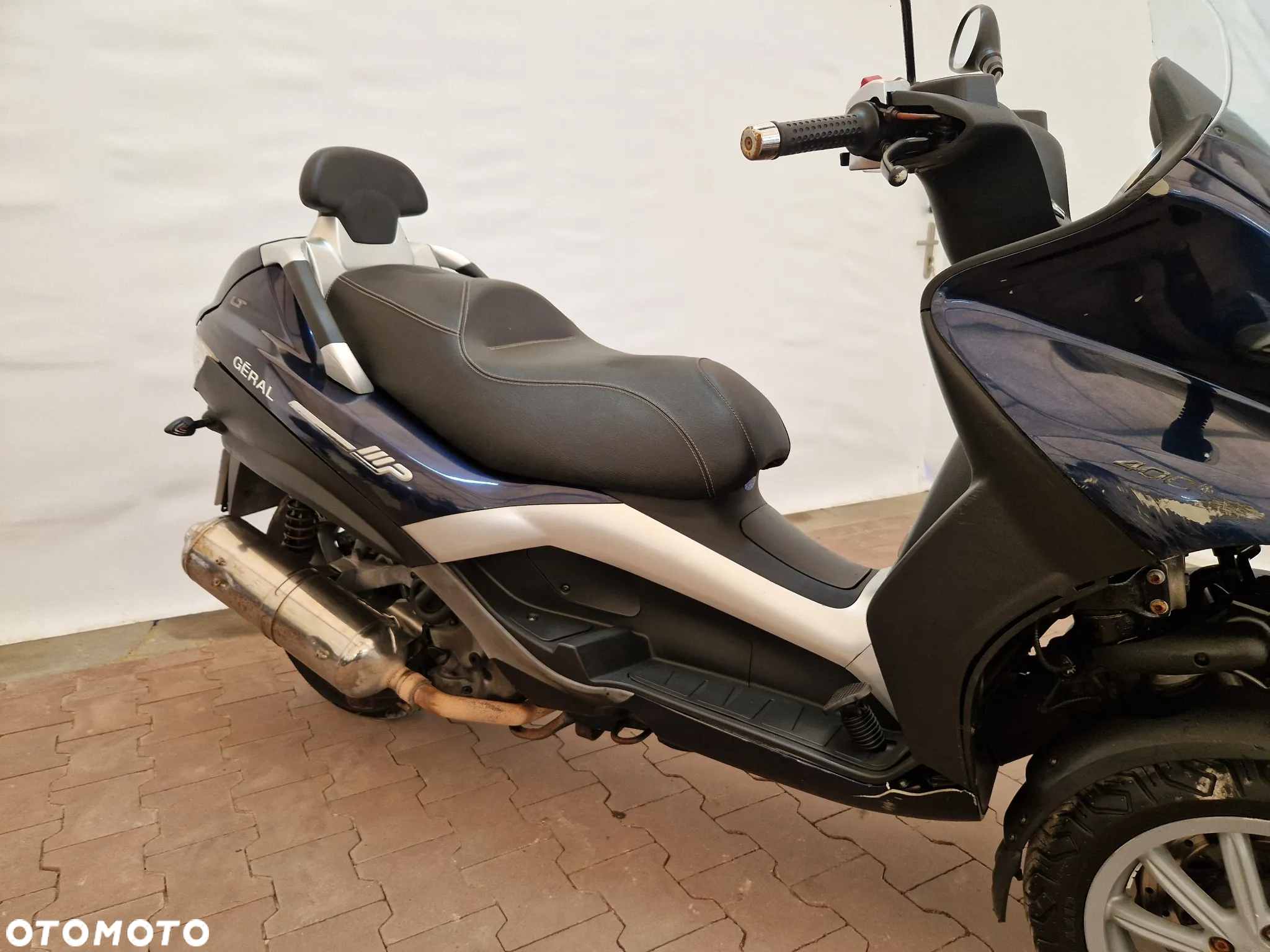 Piaggio MP-3 - 21