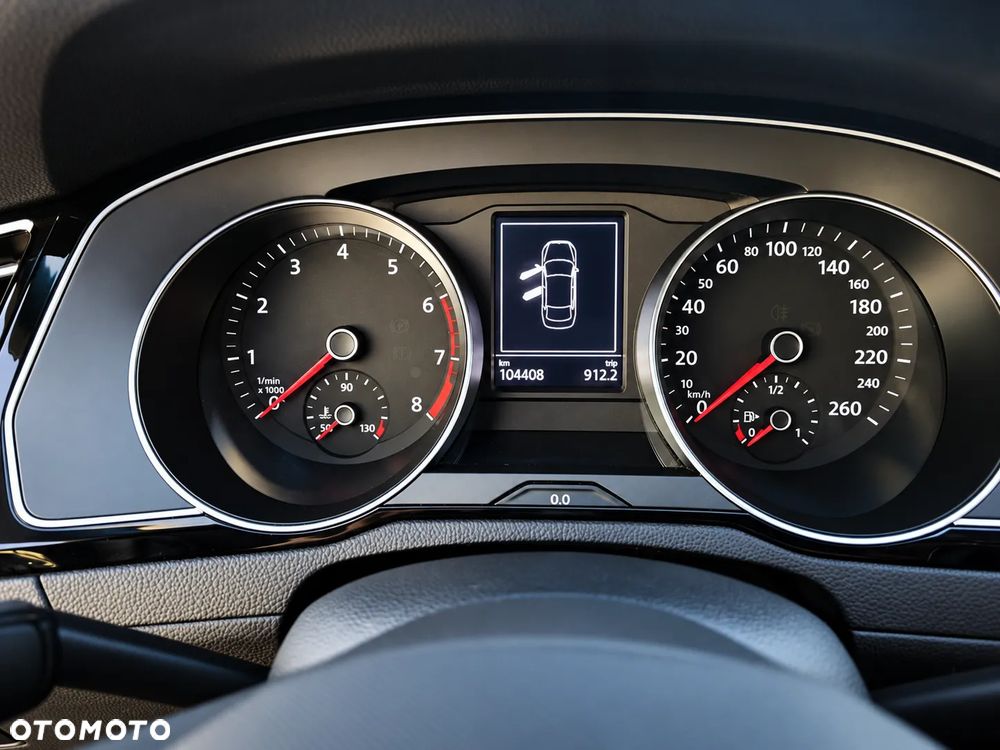 Volkswagen Passat - 7
