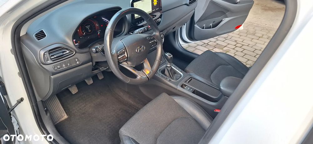Hyundai i30 1.5 T-GDI 48V Comfort - 12