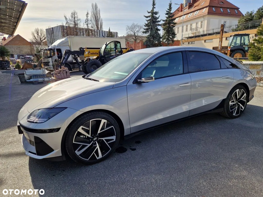 Hyundai IONIQ 6 - 10