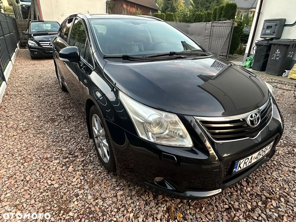 Toyota Avensis - 4
