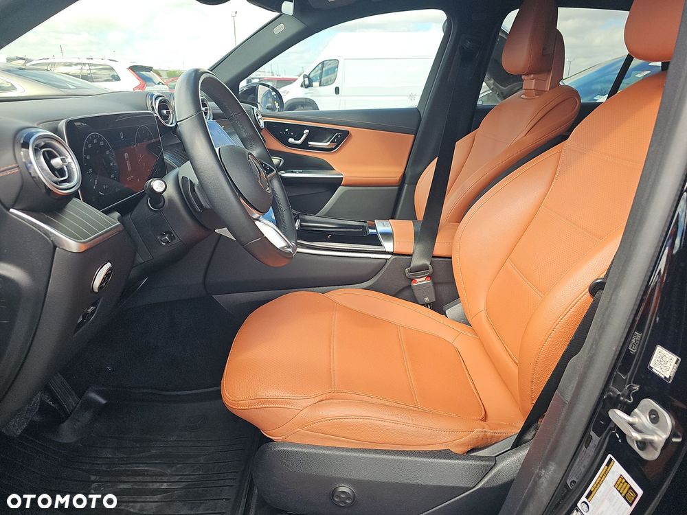Mercedes-Benz GLC 300 4Matic 9G-TRONIC Exclusive - 6