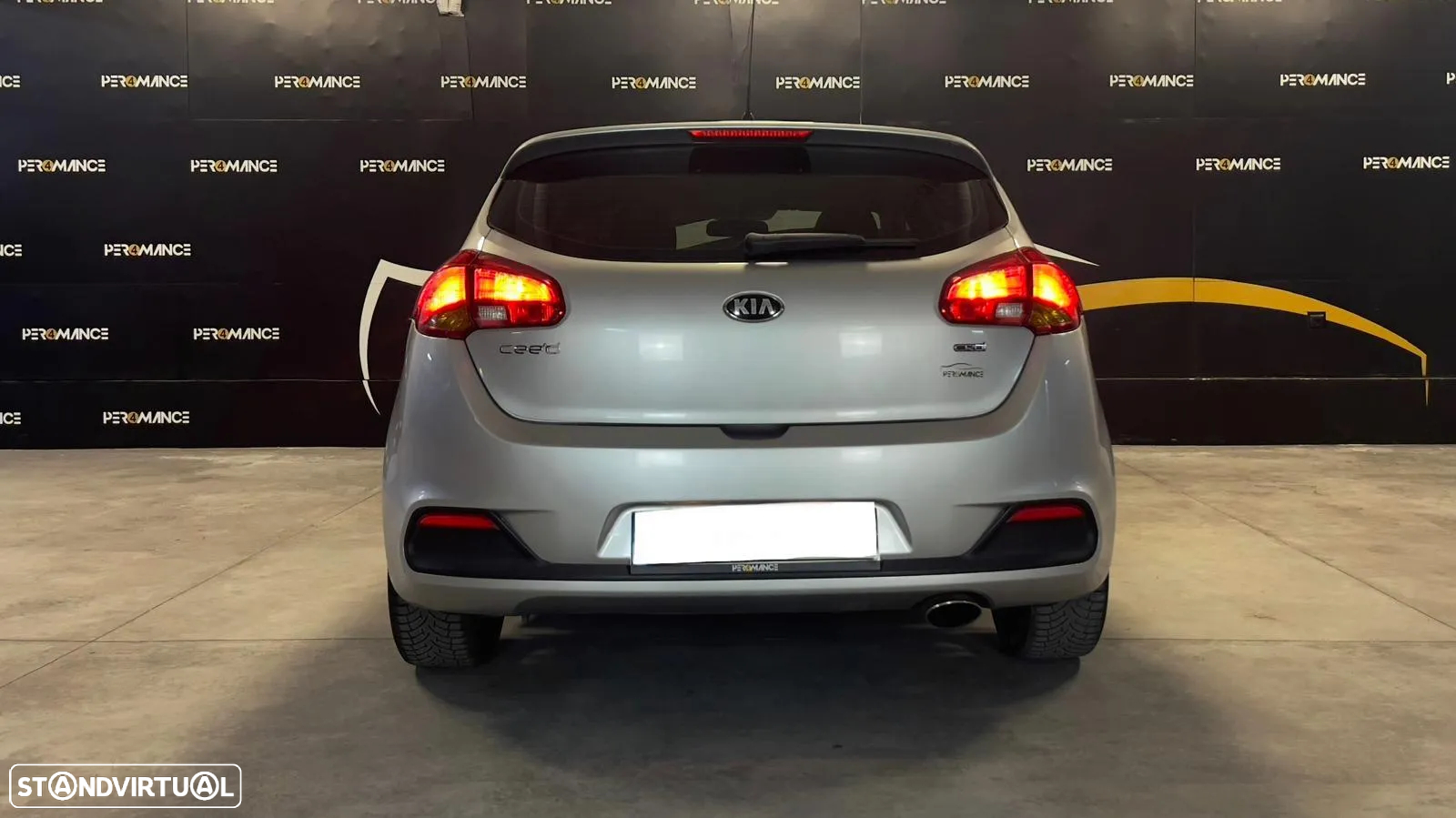 Kia Ceed 1.4 CRDi EX - 28
