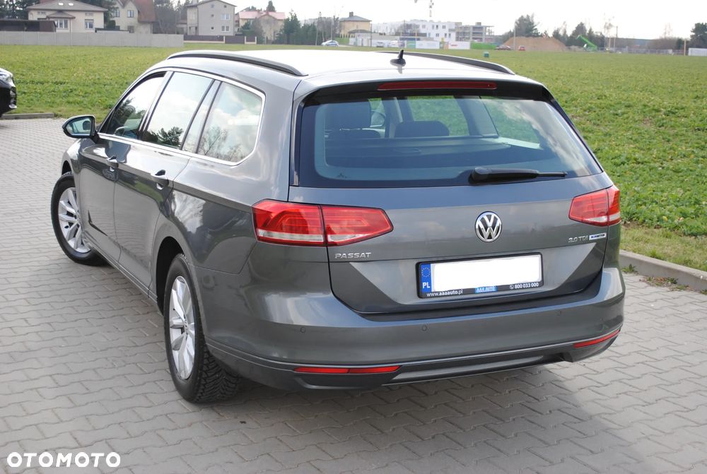 Volkswagen Passat - 5