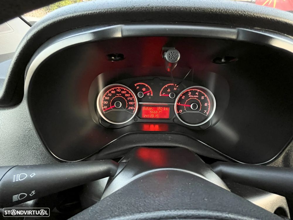 Fiat Dobló 1.3 Multijet Easy 3 Lugares - 11