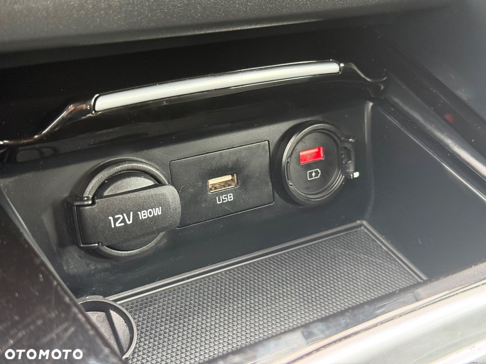 Kia XCeed 1.5 T-GDI OPF DCT7 PLATINUM EDITION - 33