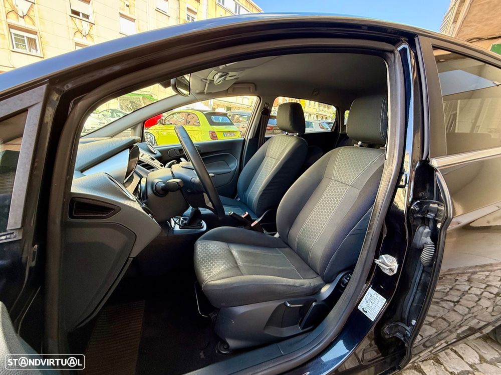 Ford Fiesta 1.6 TDCI Titanium - 9