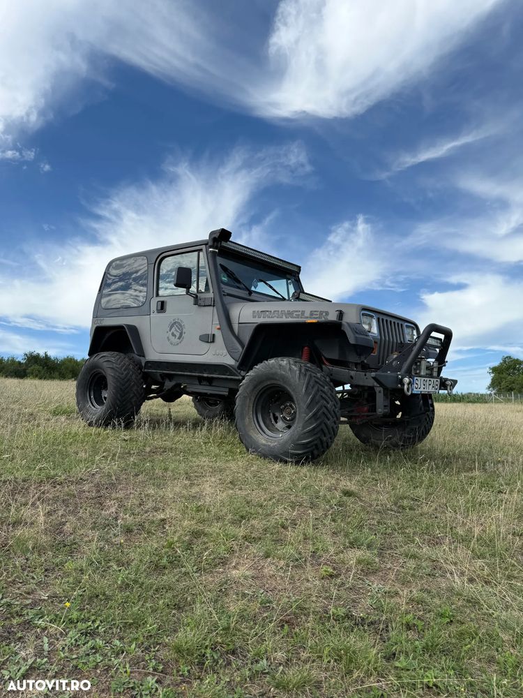 Jeep Wrangler - 27