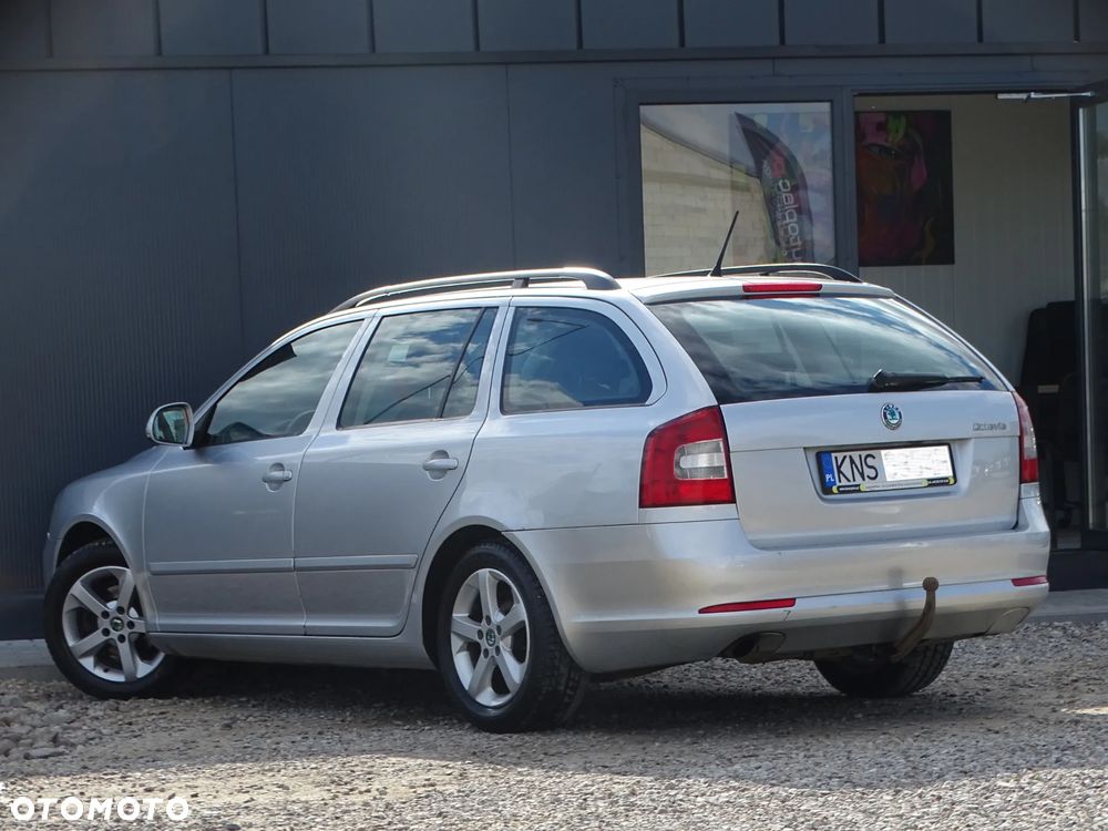 Skoda Octavia 1.6 TDI DPF Ambition - 3