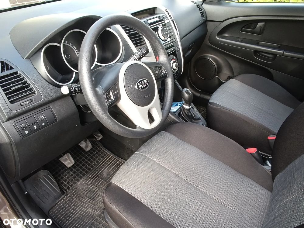 Kia Venga 1.6 M - 15