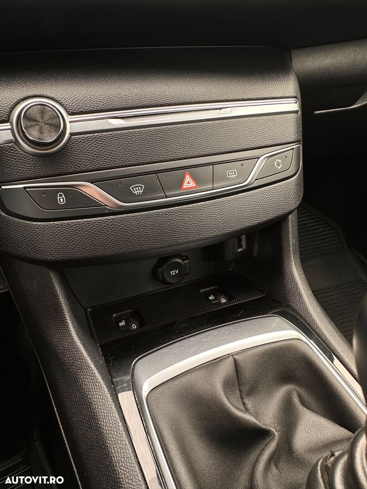 Peugeot 308 BlueHDi 130 Active Pack - 15