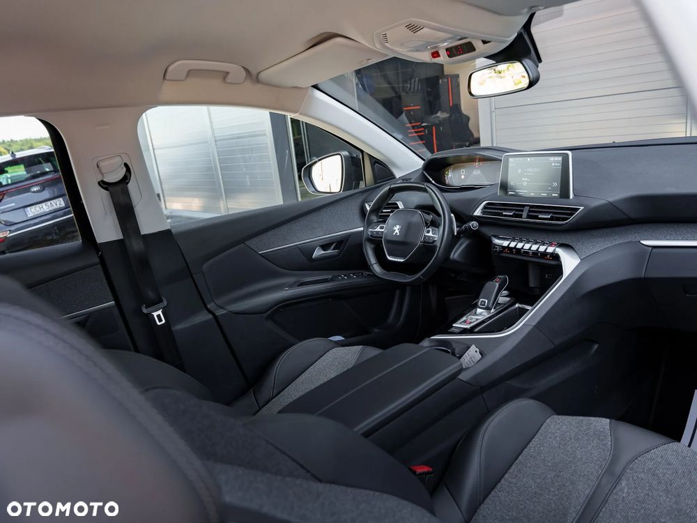 Peugeot 3008 1.5 BlueHDi Allure S&S EAT8 - 19