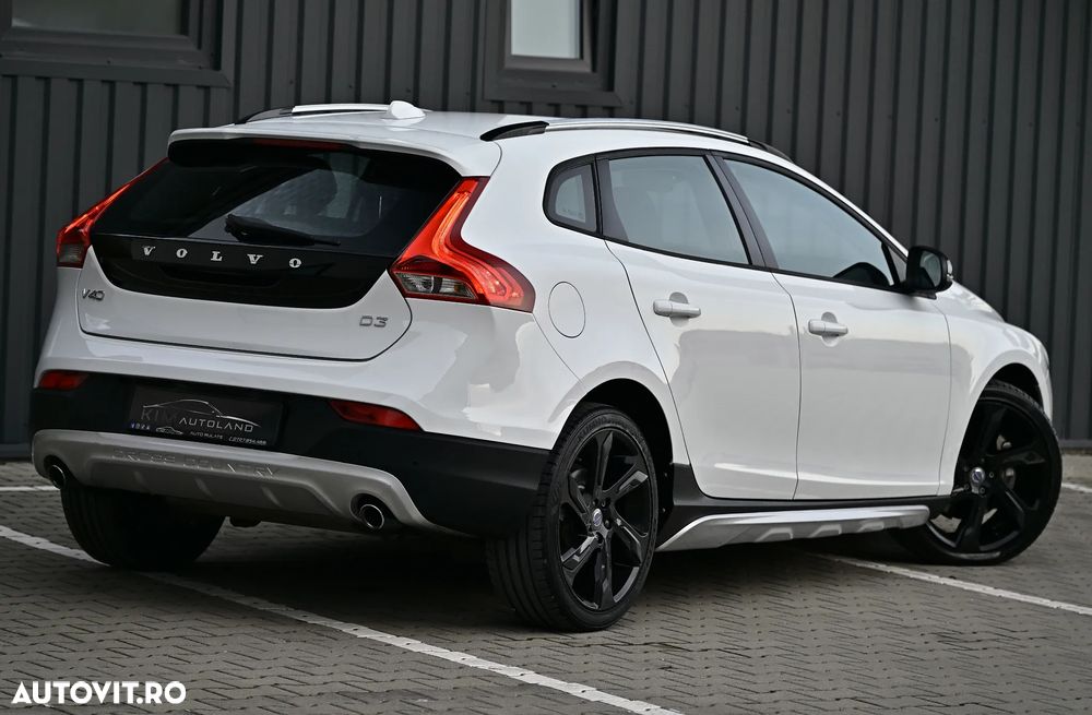 Volvo V40 D3 Geartronic Momentum - 38