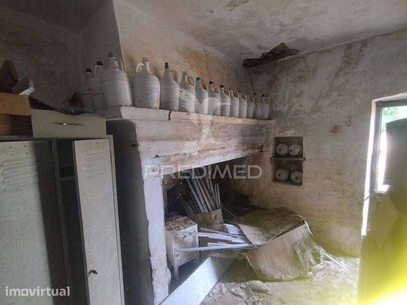 Terreno com Casa Antigo - Grande imagem: 5/9