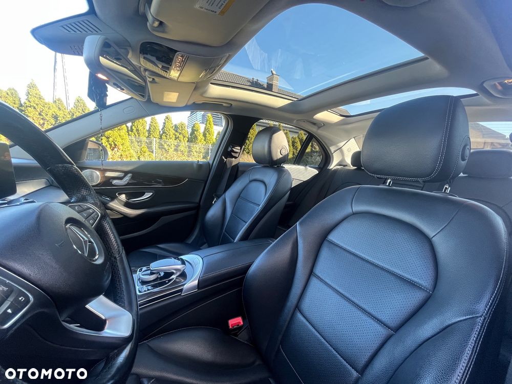 Mercedes-Benz Klasa C 300 7G-TRONIC - 24