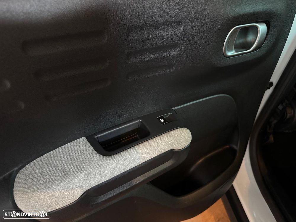 Citroën C3 Aircross BlueHDI 120 Stop & Start EAT6 SHINE - 36