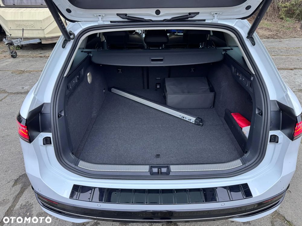 Volkswagen Passat - 10