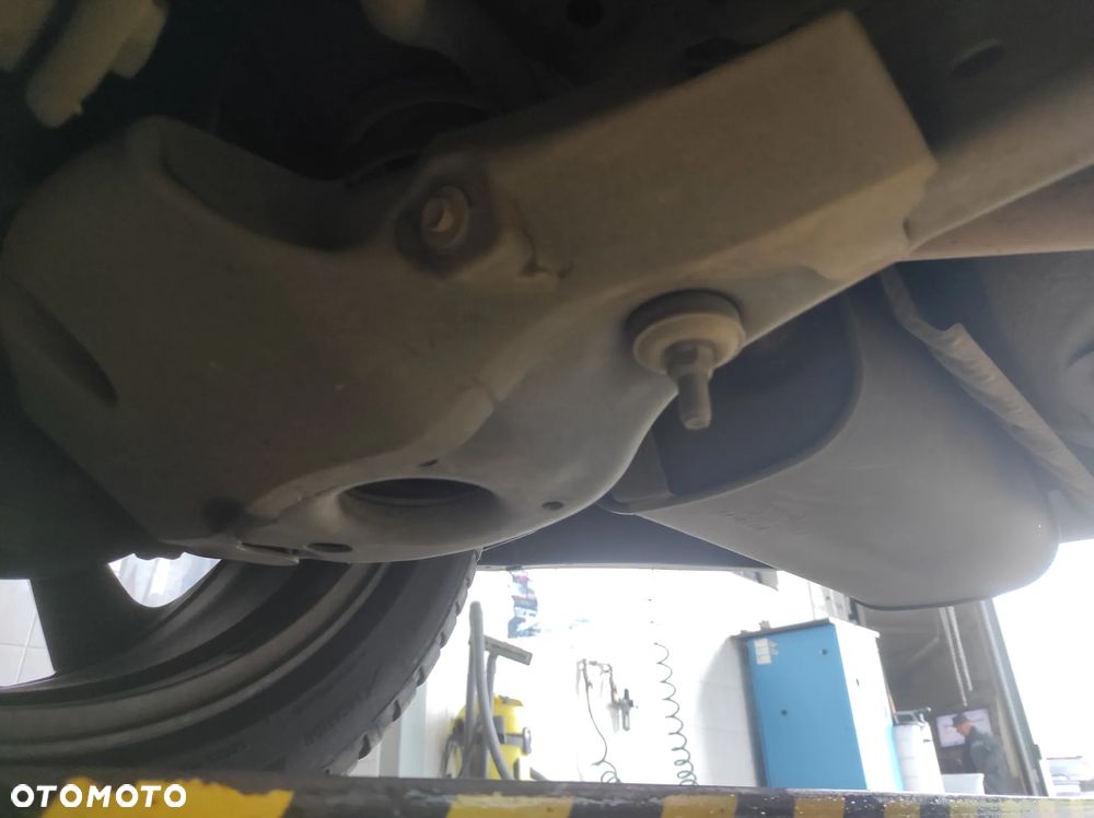 Toyota Auris 1.8 Travel - 35