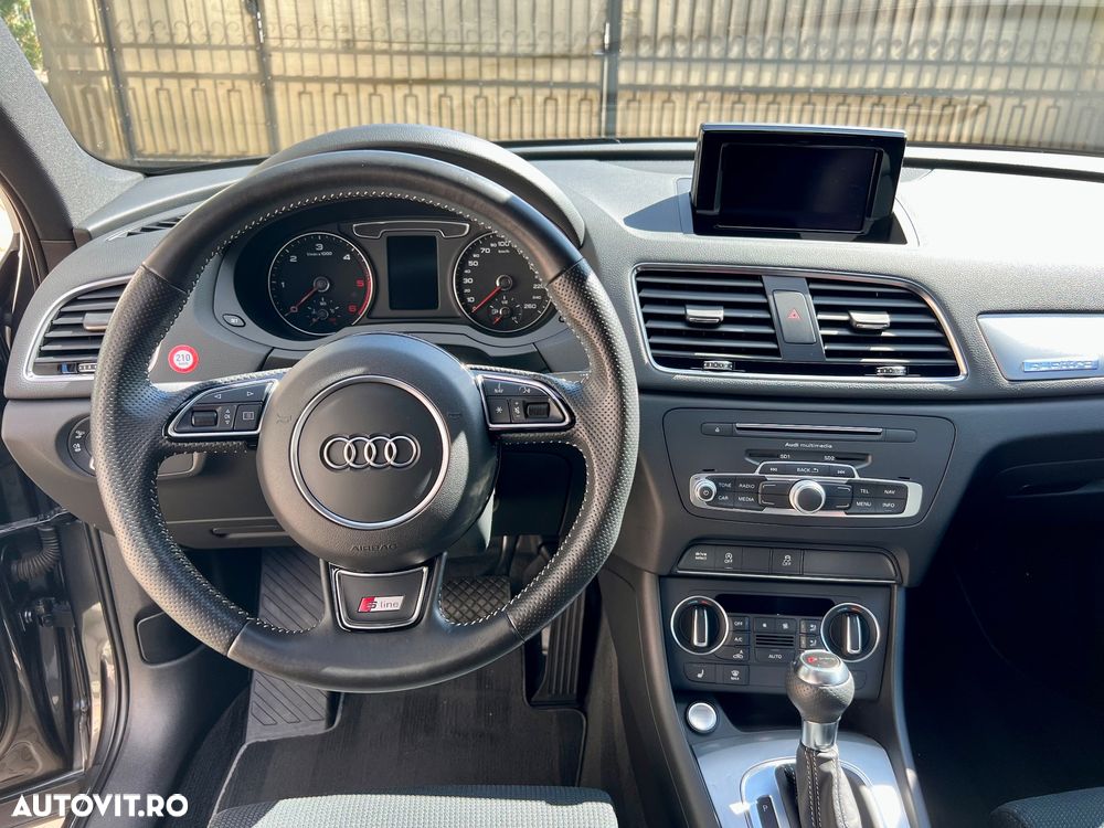 Audi Q3 2.0 TDI Quattro S tronic sport - 12